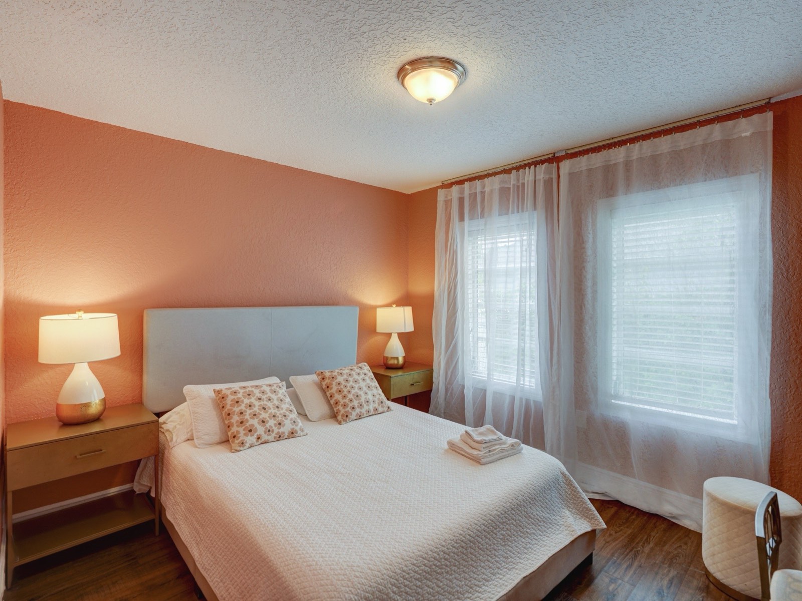 Bedroom — coral accent walls